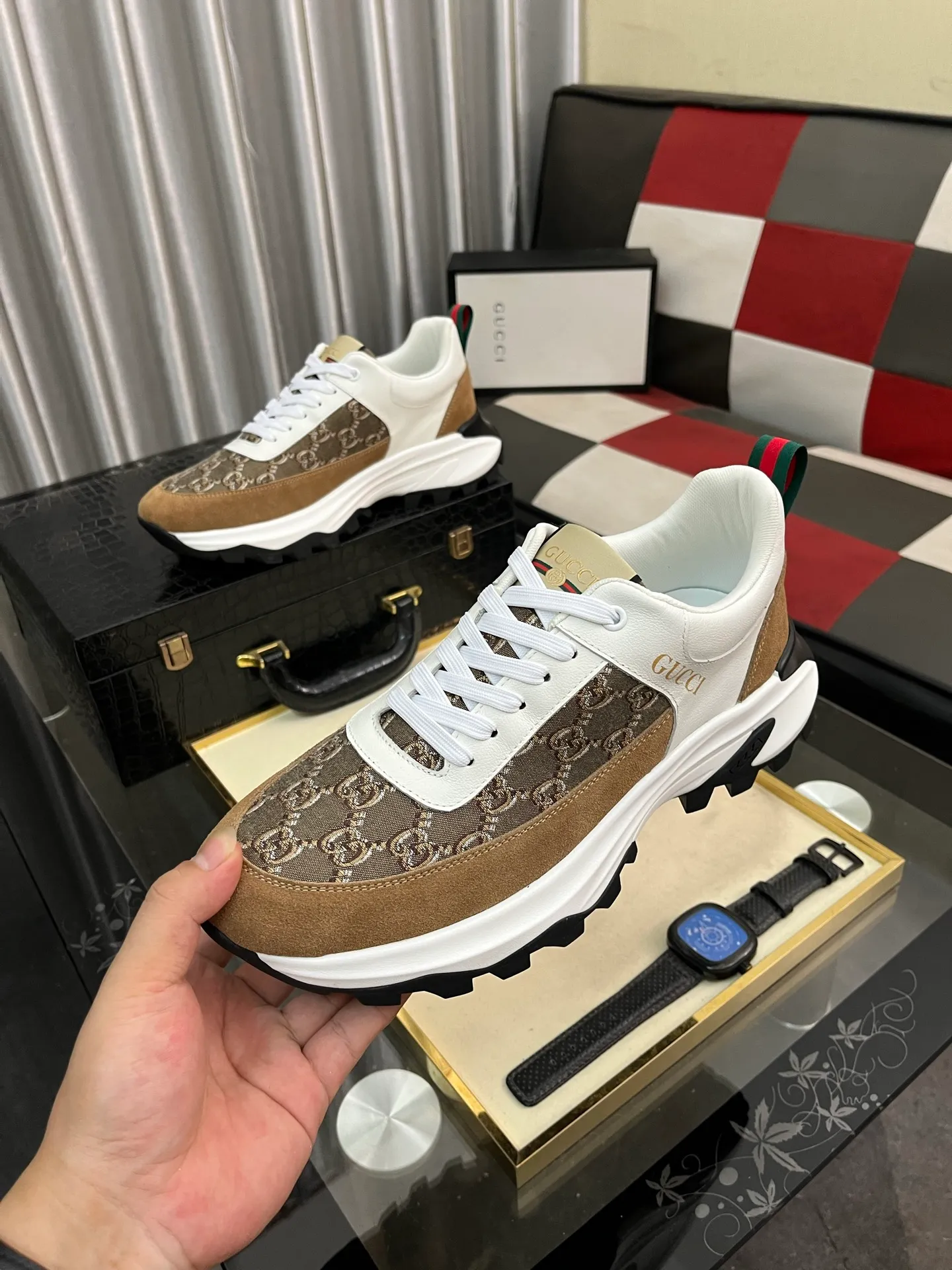 Men's Men's Shoes💰458⌚️⌚️[GUCCI] Gucci men's casual shoes are absolutely popular🔥The ultimate matching item for trendy men! The charm of super texture is irresistible, the main recommendation, the flower leather color is bright! The upper is made of high-quality brand printed fabric with cowhide, breathable leather lining and wear-resistant rubber sole, noble and elegant! Extremely comfortable🎁🎁You can be as handsome as you want💪 38-444⃣️colors available